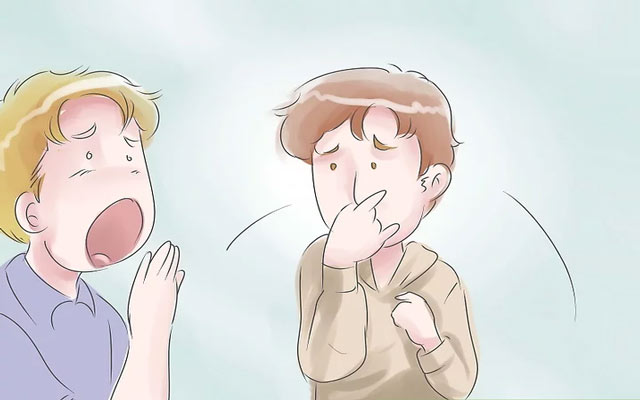 چگونگی مواجه با بوی بد دهان دیگران