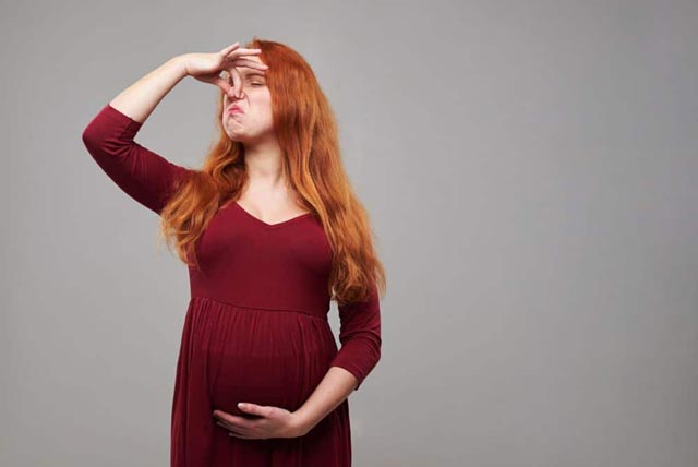 علل و نشانه های بوی بد در حاملگی