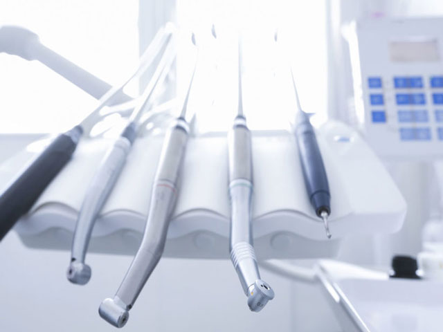 دندانپزشکی بدون درد چیست؟