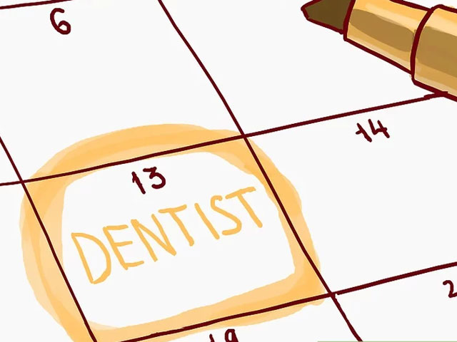 مراجعه به دندانپزشکی برای بررسی شکستگی دندان