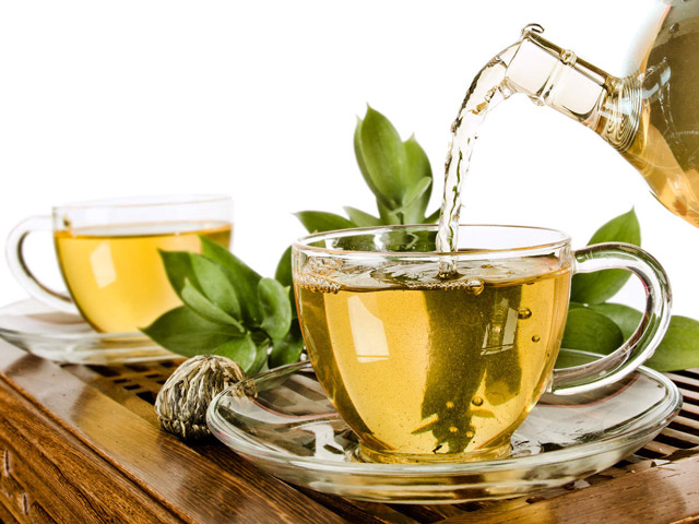 تسریع درمان لثه با چای سبز