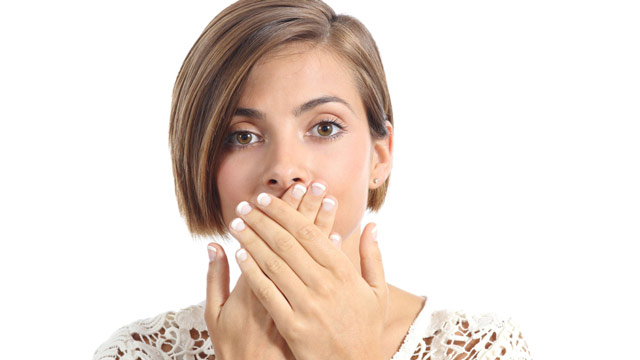 چگونه بوی بد دهان را از بین ببریم؟